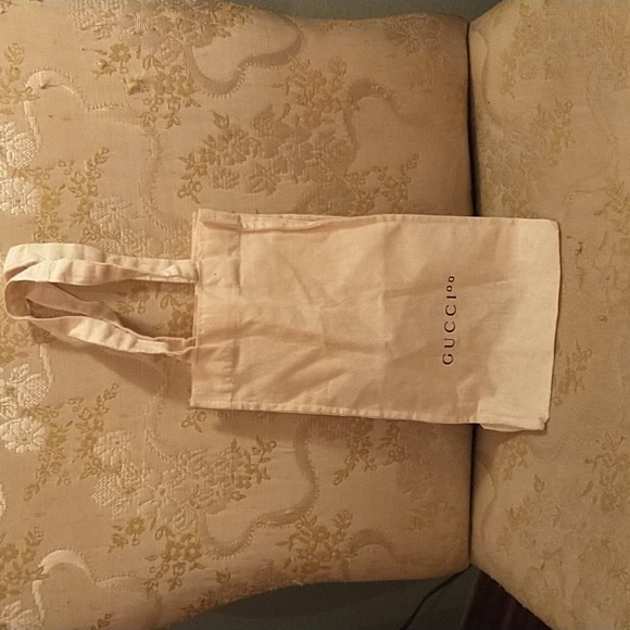 Women's small Gucci canvas bag. Pristine condition L 6 1/4  W 4" H 11" - Picture 2 of 5